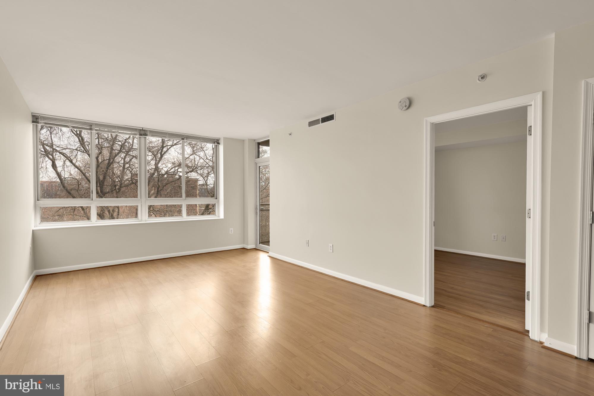 355 I Street Southwest, Unit 621 Washington, DC 20024 - Photo 21 of 34 Living Room