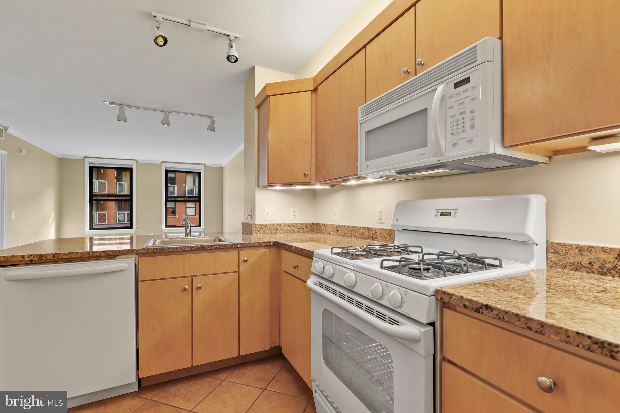 616 E Street Northwest, Unit 1005 Washington, DC 20004 - Photo 14 of 62