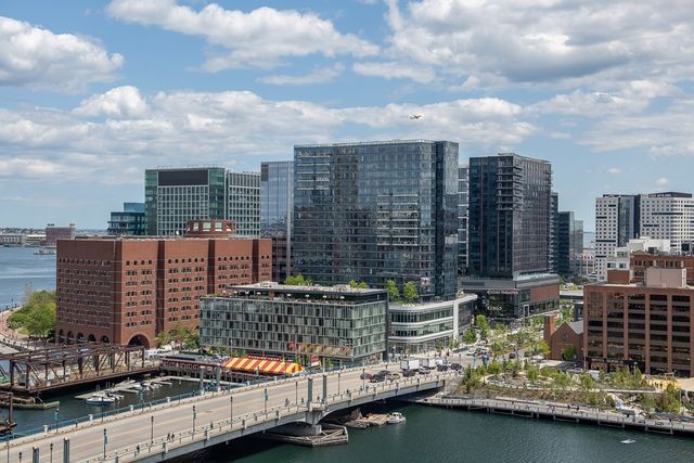 a picture of city view