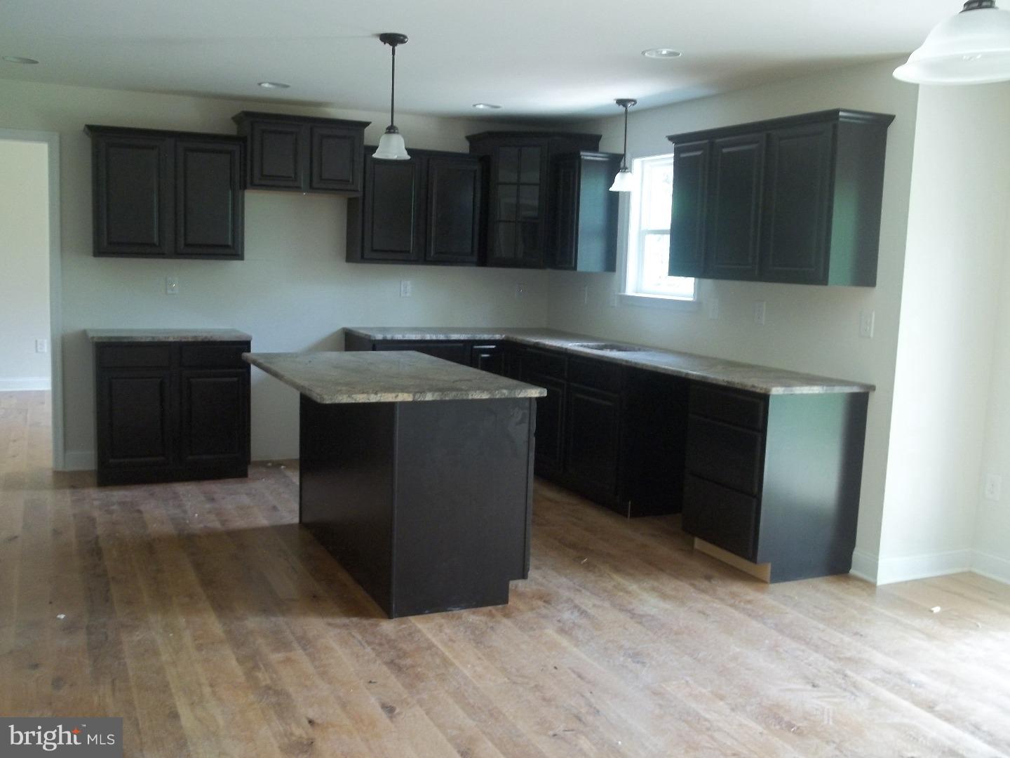 2571 Hill Road Green Lane, PA 18054 - Photo 4 of 16 Gallery Image 4