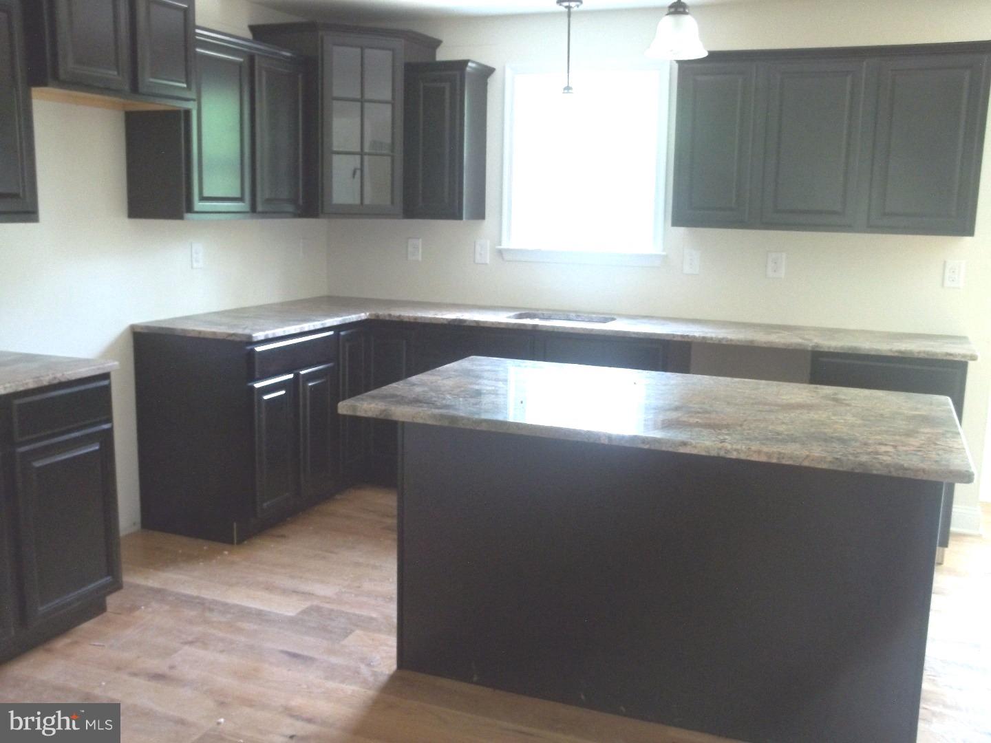 2571 Hill Road Green Lane, PA 18054 - Photo 6 of 16 Gallery Image 6