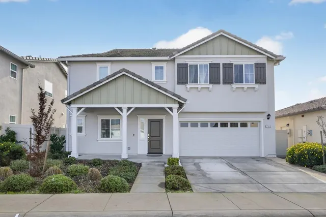 $725,000 | 7816 Dracut Drive, Elk Grove, CA 95758