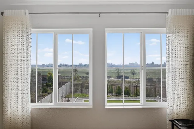 $725,000 | 7816 Dracut Drive, Elk Grove, CA 95758