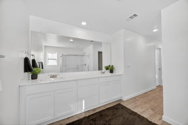 $725,000 | 7816 Dracut Drive, Elk Grove, CA 95758