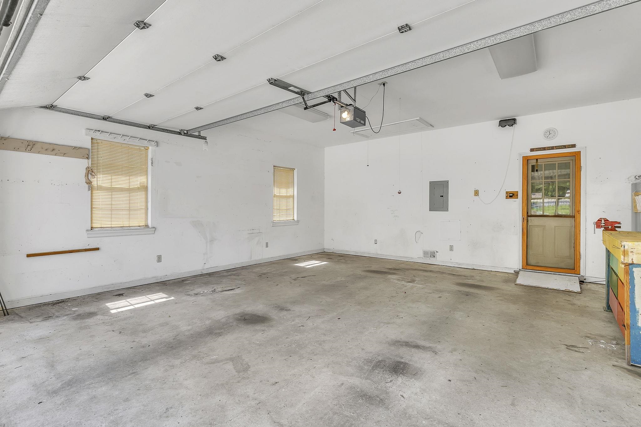 367 Ridgewood Drive Daphne, AL 36526 - Photo 49 of 71 Garage