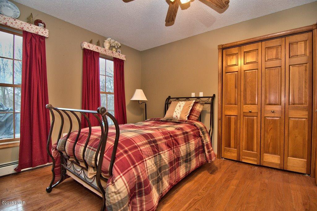 422 Boneridge Road Hawley, PA 18428 - Photo 16 of 69