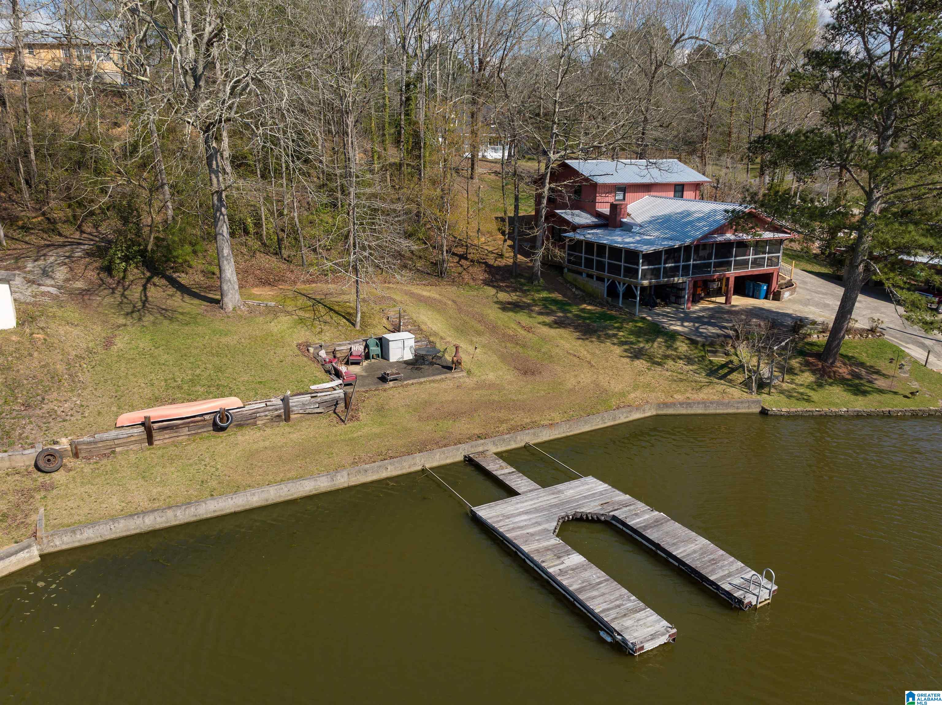 401 Lakeshore Lane Oneonta, AL 35121 - Photo 2 of 24