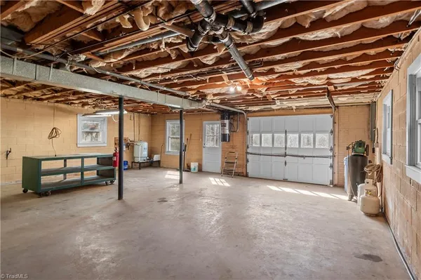 $340,000 | 5855 Woodsway Drive, Pfafftown, NC 27040