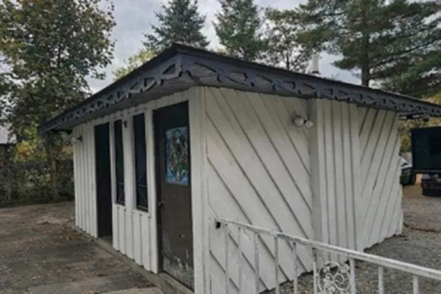 $599,000 | 143 Royal Street, Chicopee, MA 01020