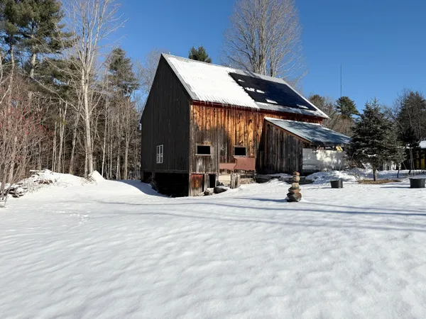 $615,000 | 992 Pequawket Trail, Baldwin, ME 04091