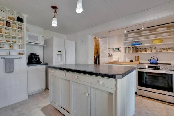 $615,000 | 992 Pequawket Trail, Baldwin, ME 04091