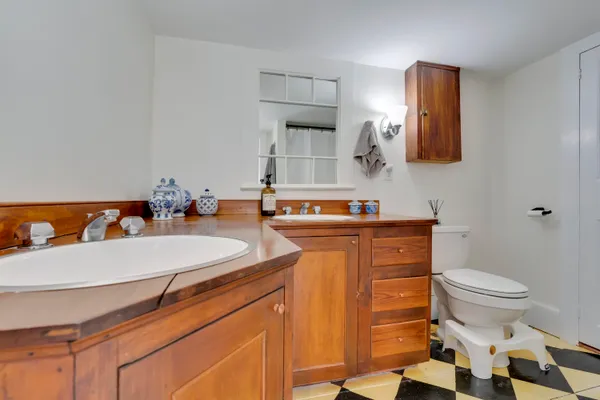 $615,000 | 992 Pequawket Trail, Baldwin, ME 04091