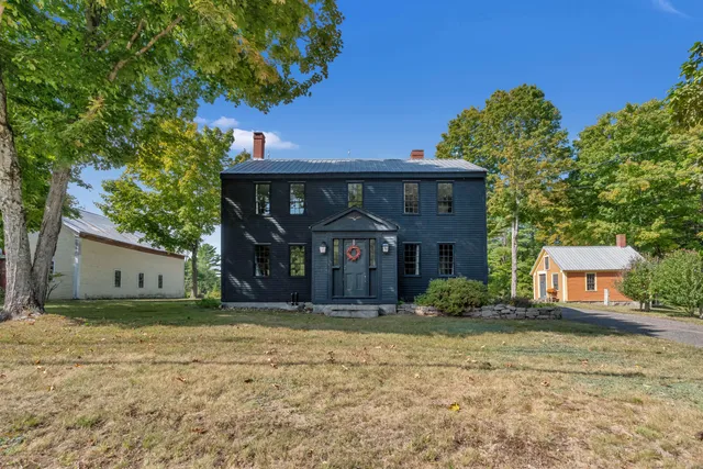 $615,000 | 992 Pequawket Trail, Baldwin, ME 04091