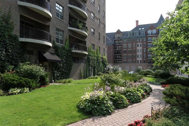 151 West Wing Street, Unit 610 Arlington Heights, IL 60005 - Photo 21 of 21 a view of a large building