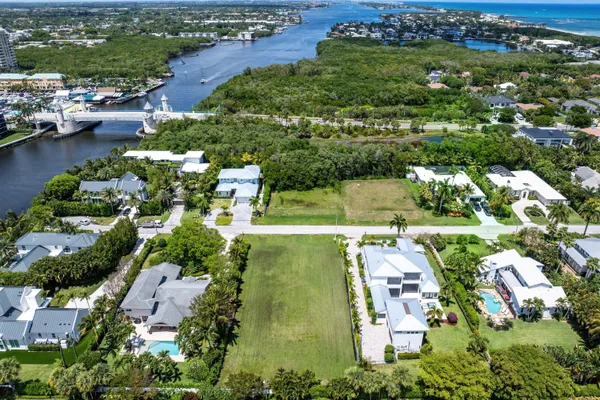$2,500,000 | 21 Hudson Avenue, Ocean Ridge, FL 33435