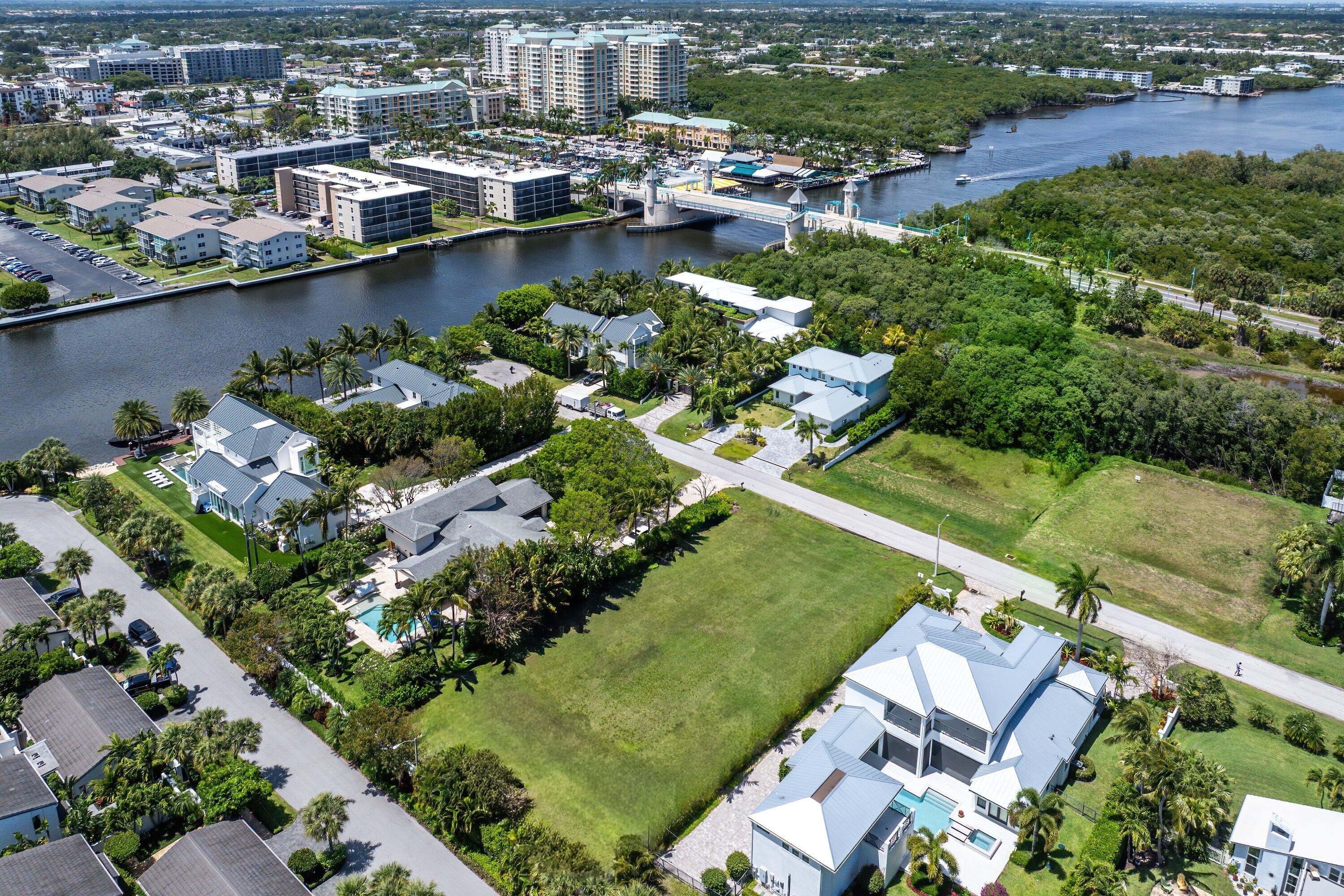 21 Hudson Avenue Ocean Ridge, FL 33435 - Photo 6 of 7 008-21HudsonAvenue-OceanRidge-FL-33435-S