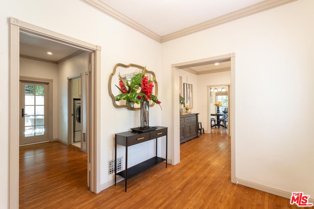 2055 Outpost Drive Los Angeles, CA 90068 - Photo 13 of 69