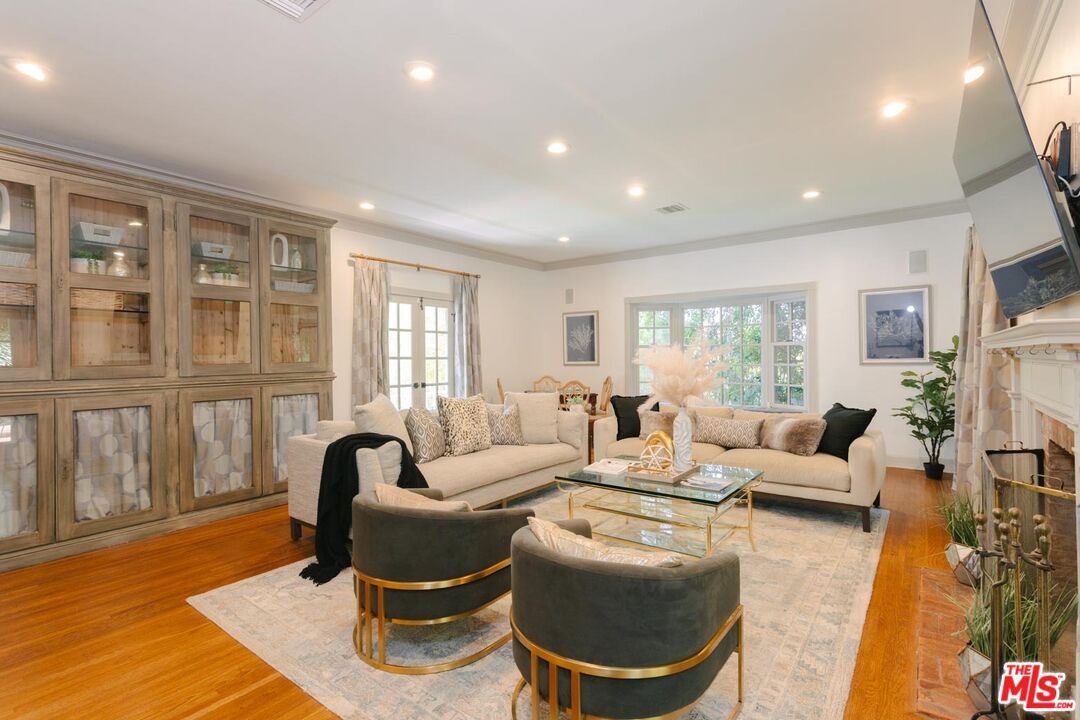 2055 Outpost Drive Los Angeles, CA 90068 - Photo 16 of 69