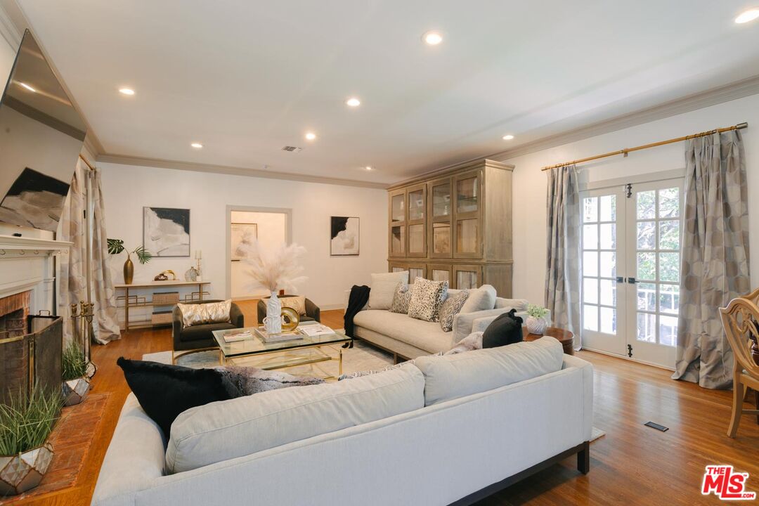 2055 Outpost Drive Los Angeles, CA 90068 - Photo 17 of 69