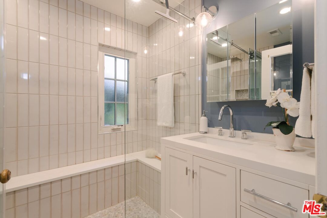 2055 Outpost Drive Los Angeles, CA 90068 - Photo 29 of 69