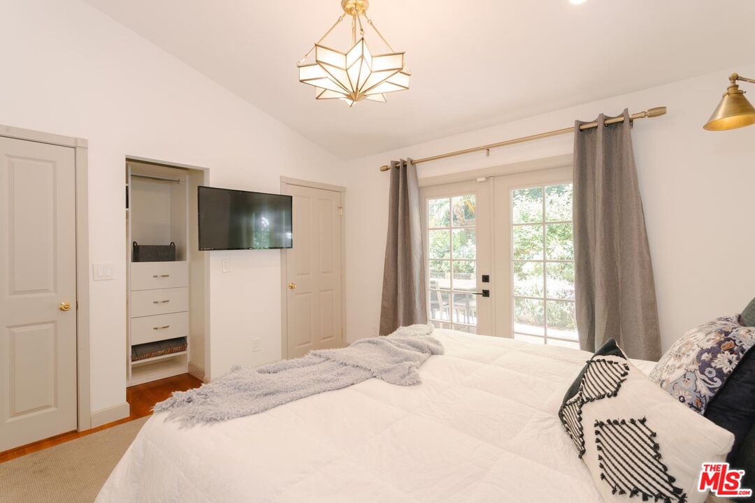 2055 Outpost Drive Los Angeles, CA 90068 - Photo 41 of 69