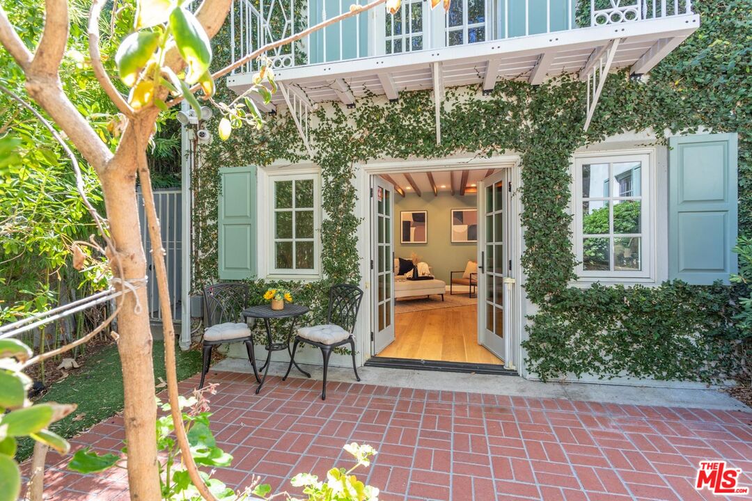 2055 Outpost Drive Los Angeles, CA 90068 - Photo 10 of 69