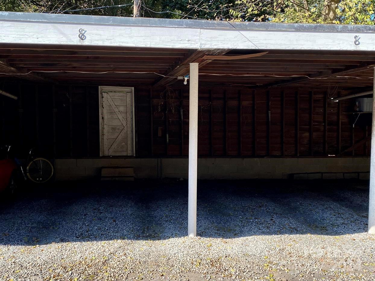 1708 Dilworth Road West, Unit 8 Charlotte, NC 28203 - Photo 15 of 15 a view of a garage