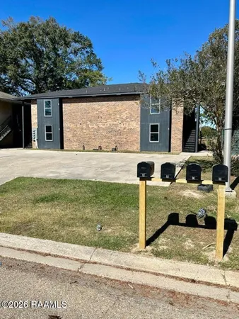 $725 | 216 North Marigny, Unit A, Duson, LA 70529