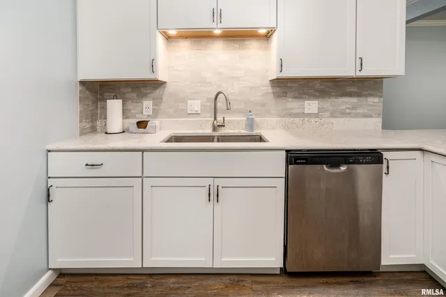 $169,900 | 1704 West Copeland Street, Marion, IL 62959