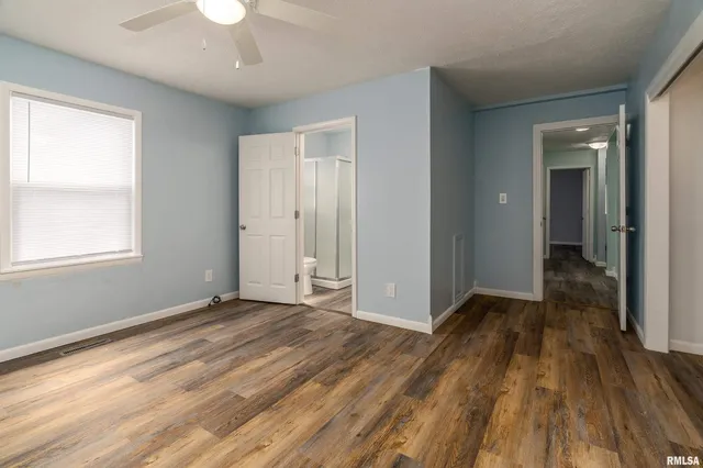 $169,900 | 1704 West Copeland Street, Marion, IL 62959