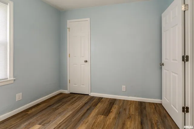 $169,900 | 1704 West Copeland Street, Marion, IL 62959