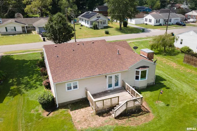 $169,900 | 1704 West Copeland Street, Marion, IL 62959