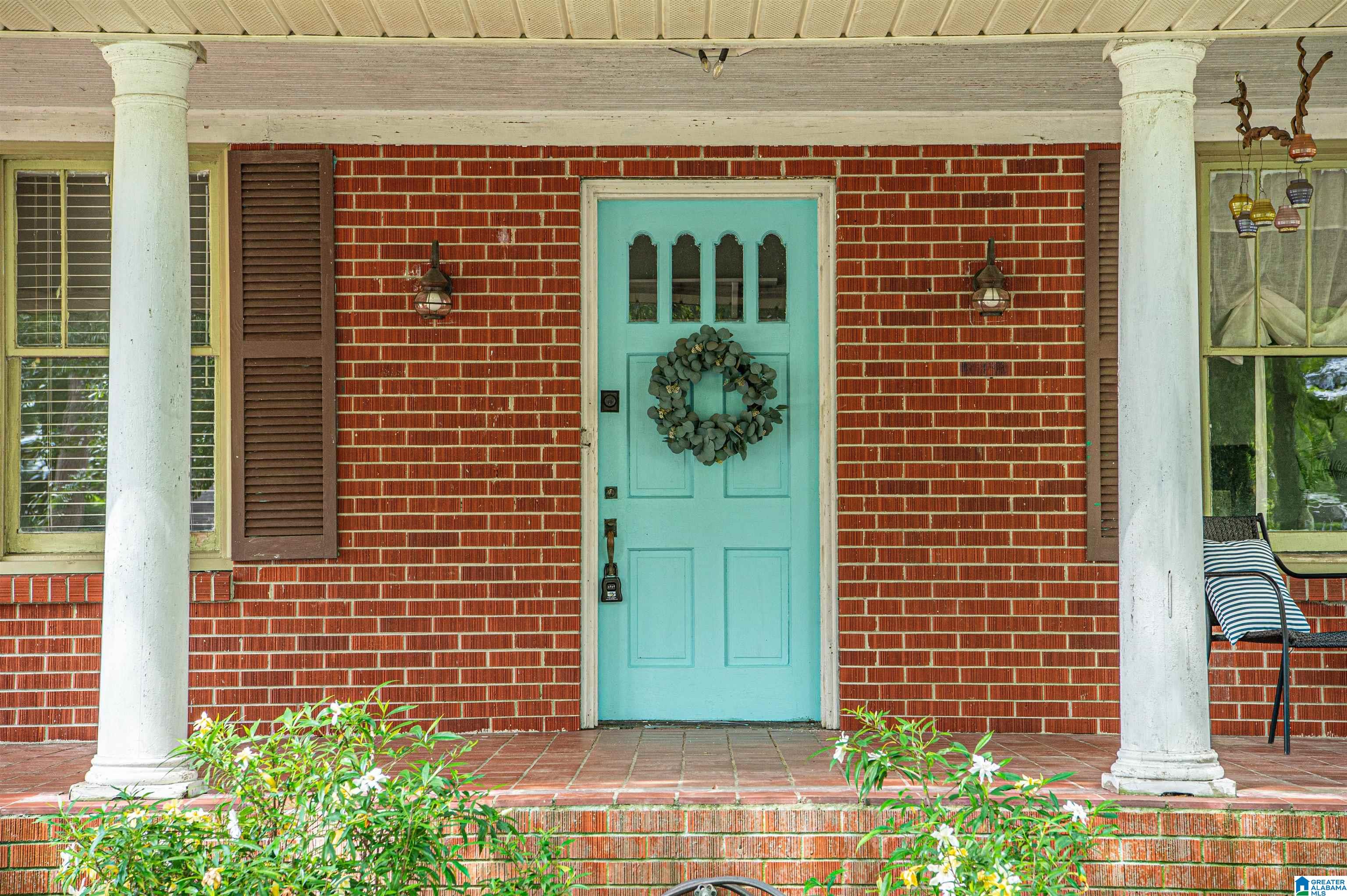 501 8th Street North Clanton, AL 35045 - Photo 3 of 48