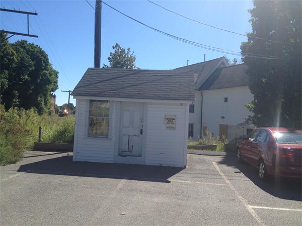 1 Center Road Shirley, MA 01464 - Photo 4 of 12