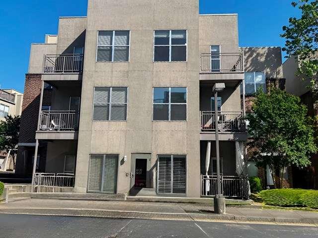 238 Walker Street Southwest, Unit 32 Atlanta, GA 30313 - Photo 1 of 19