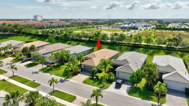 $494,900 | 10679 Southwest Sunray Street, Port St. Lucie, FL 34987
