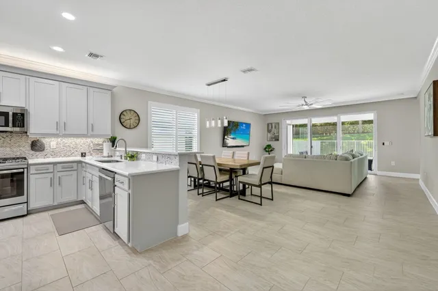 $494,900 | 10679 Southwest Sunray Street, Port St. Lucie, FL 34987