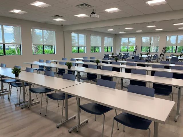 $494,900 | 10679 Southwest Sunray Street, Port St. Lucie, FL 34987