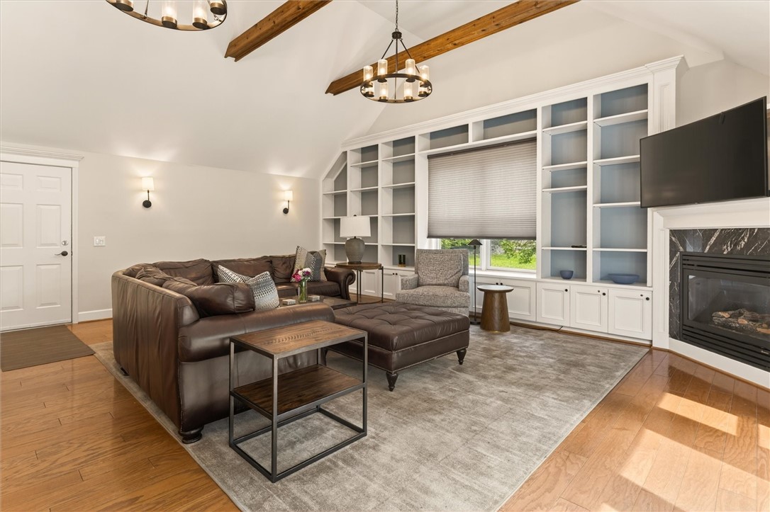 161 Tobey Road Pittsford, NY 14534 - Photo 5 of 50