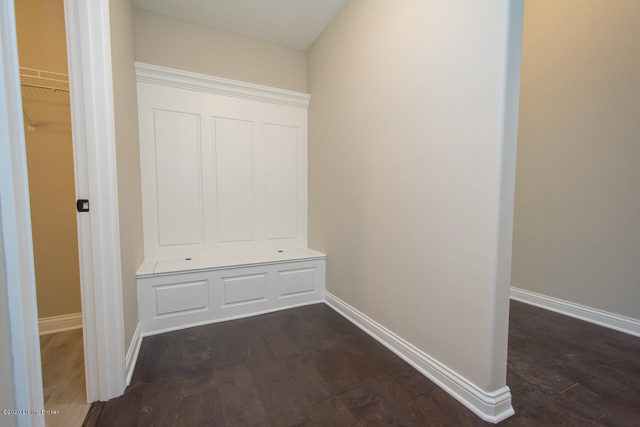 6419 El Rancho Road Louisville, KY 40291 - Photo 11 of 47 ElRancho-11