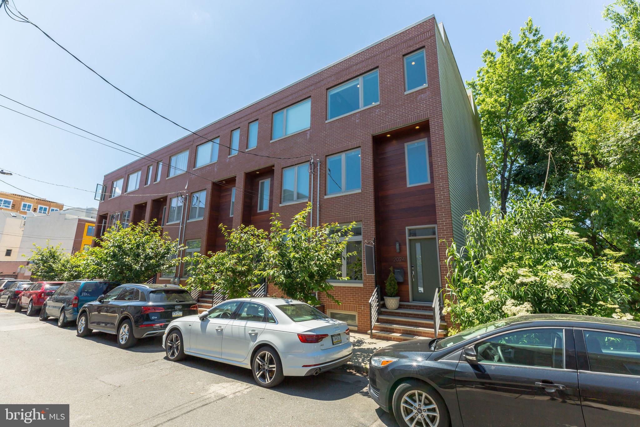 2024 Martha Street Philadelphia, PA 19125 - Photo 1 of 36