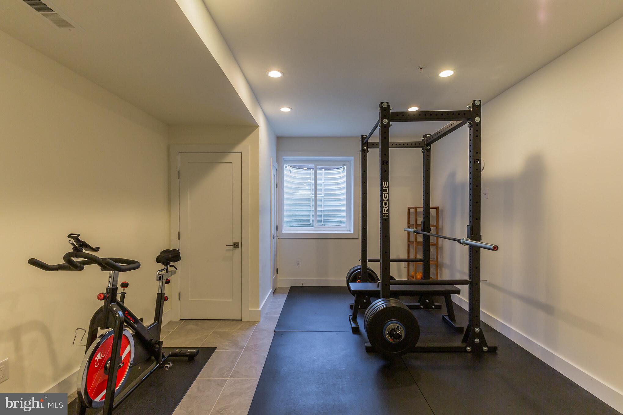 2024 Martha Street Philadelphia, PA 19125 - Photo 31 of 36