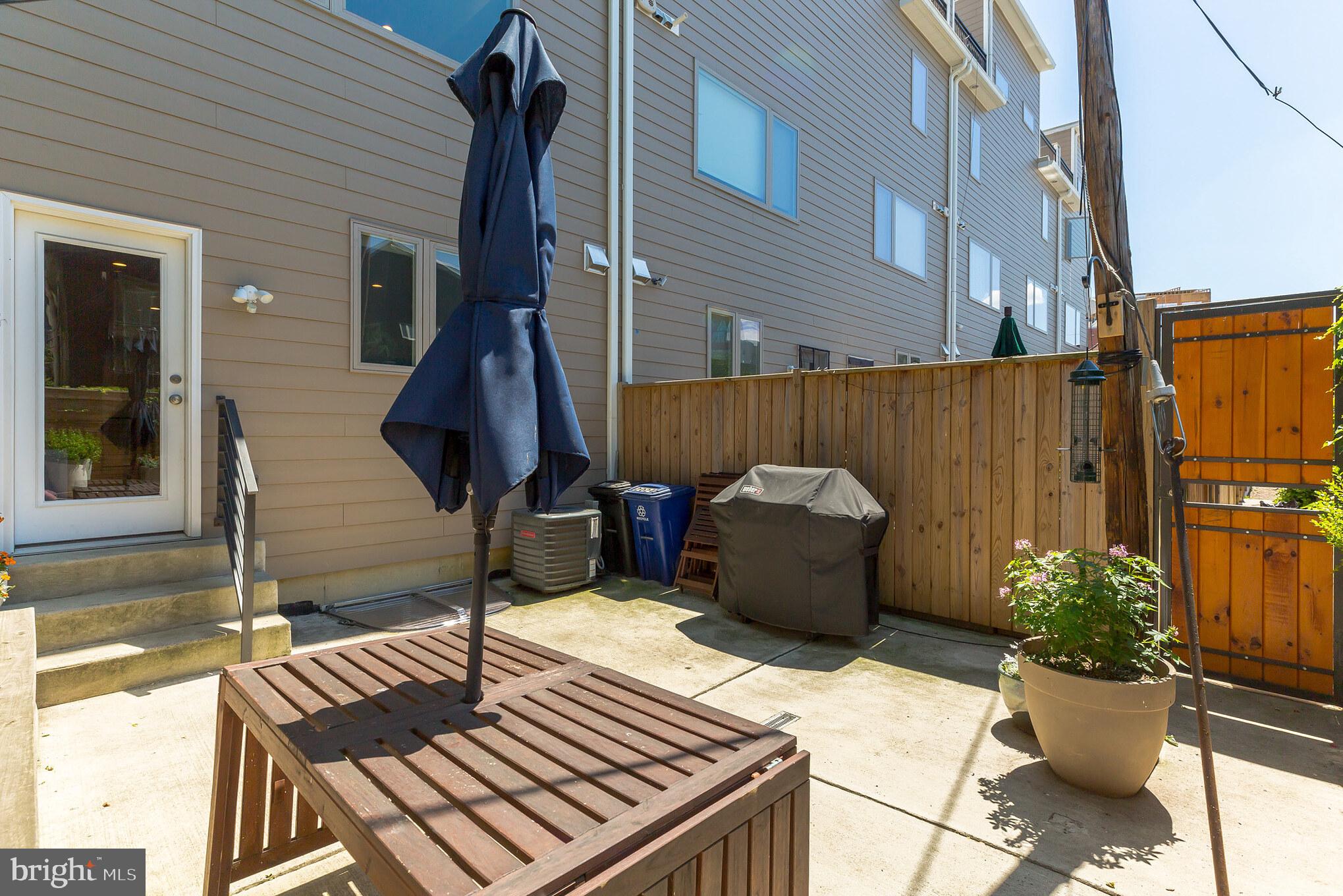 2024 Martha Street Philadelphia, PA 19125 - Photo 33 of 36