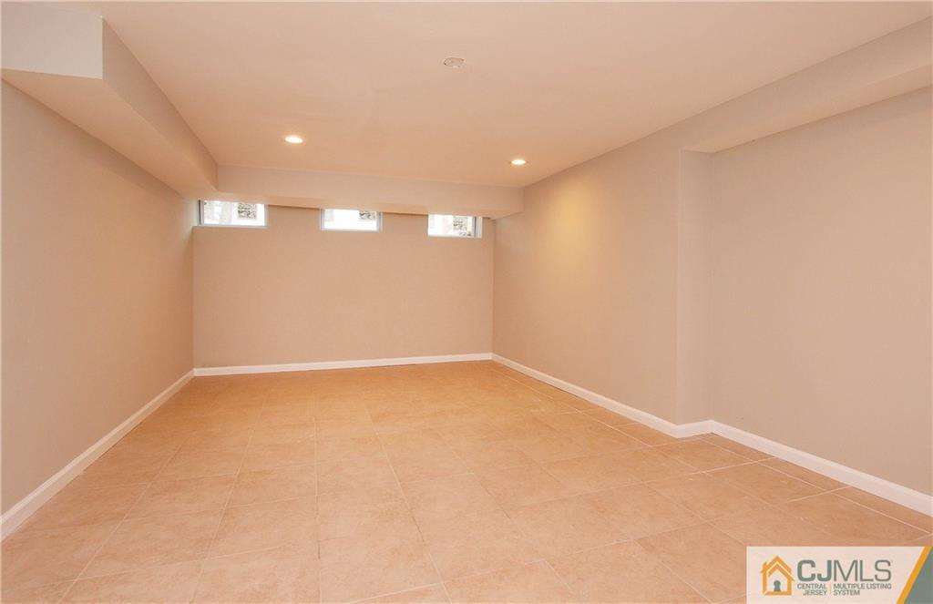 1410 Mohawk Road North Brunswick, NJ 08902 - Photo 17 of 22 Gallery Image 17