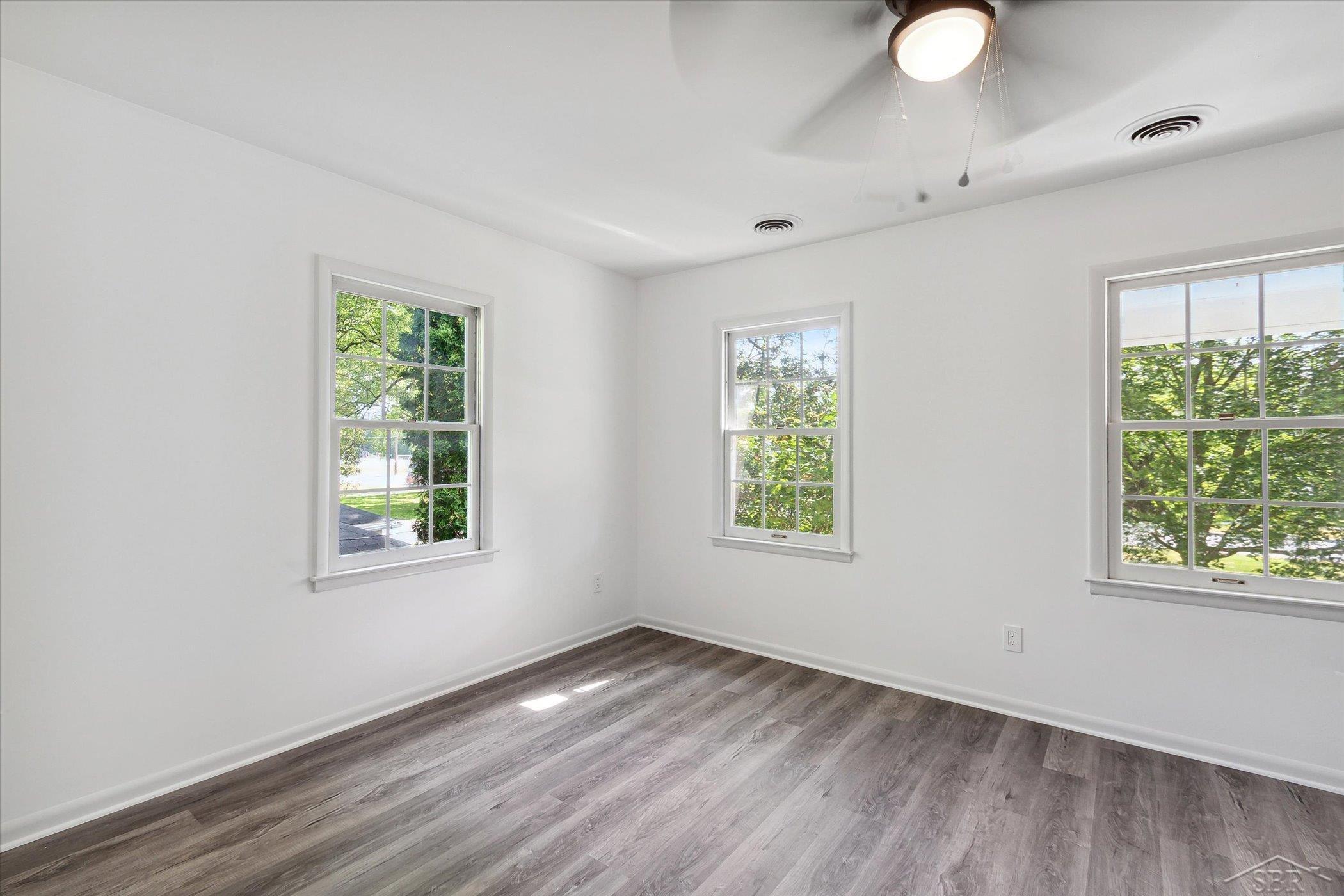 1705 Hemmeter Road Saginaw, MI 48638 - Photo 35 of 60 50128288-34.JPG