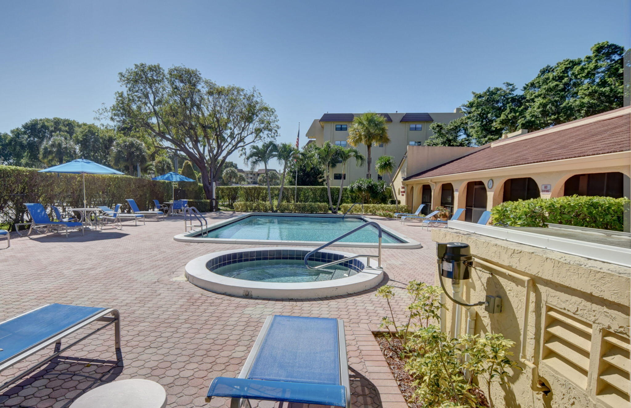 9170 Southwest 14th Street, Unit 4409 Boca Raton, FL 33428 - Photo 33 of 37 Community Spa