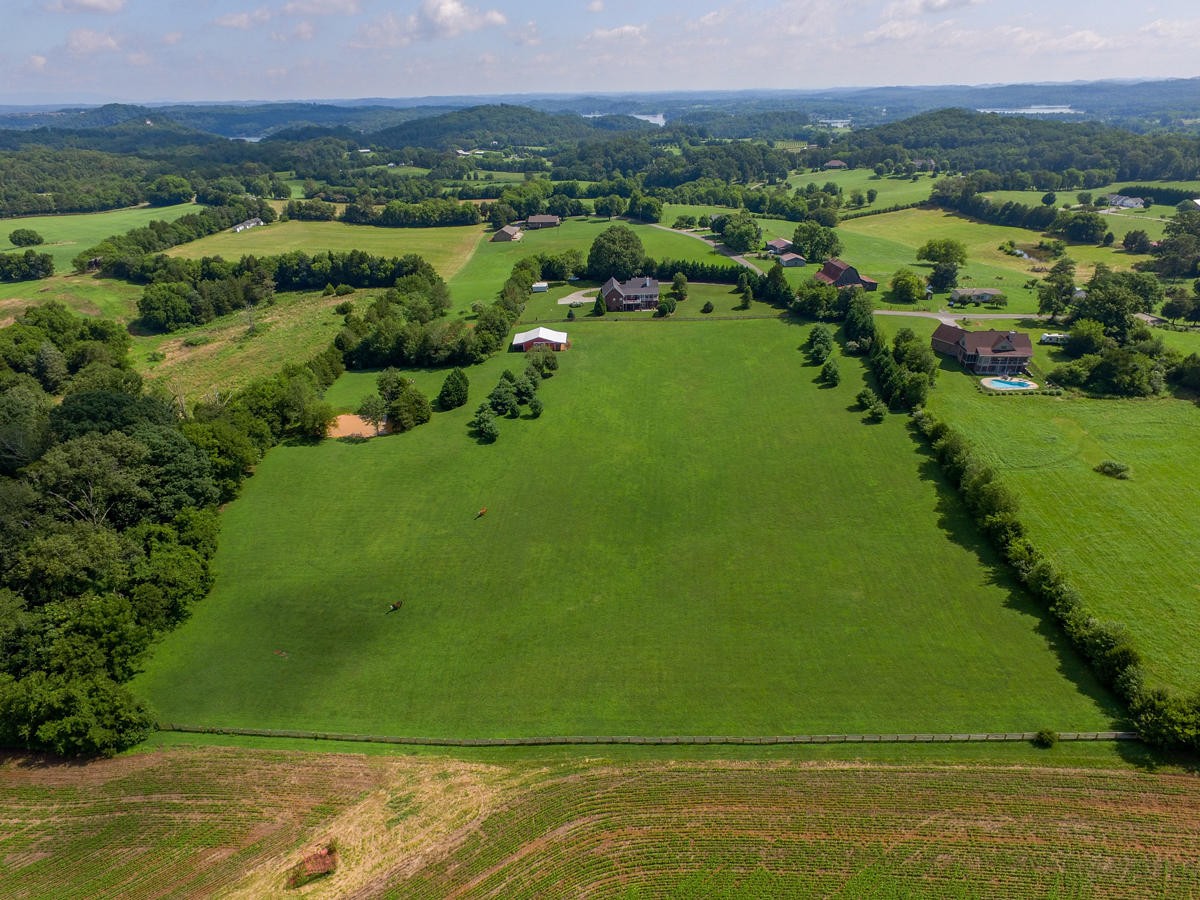 998 Disco Loop Road Friendsville, TN 37737 - Photo 4 of 36 Gallery Image 4