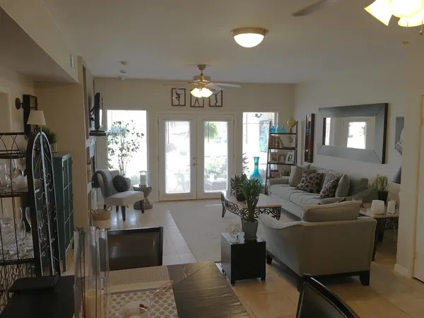 $1,900 | 4747 East NASA Parkway, Unit 104, Pasadena, TX 77586