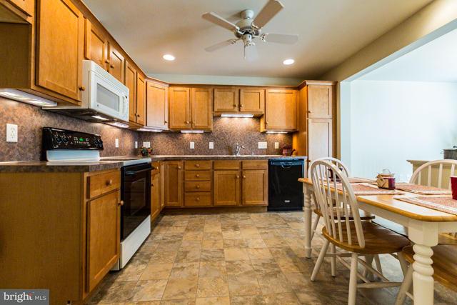 81 Spring Street Mountville, PA 17554 - Photo 6 of 29 Gallery Image 6