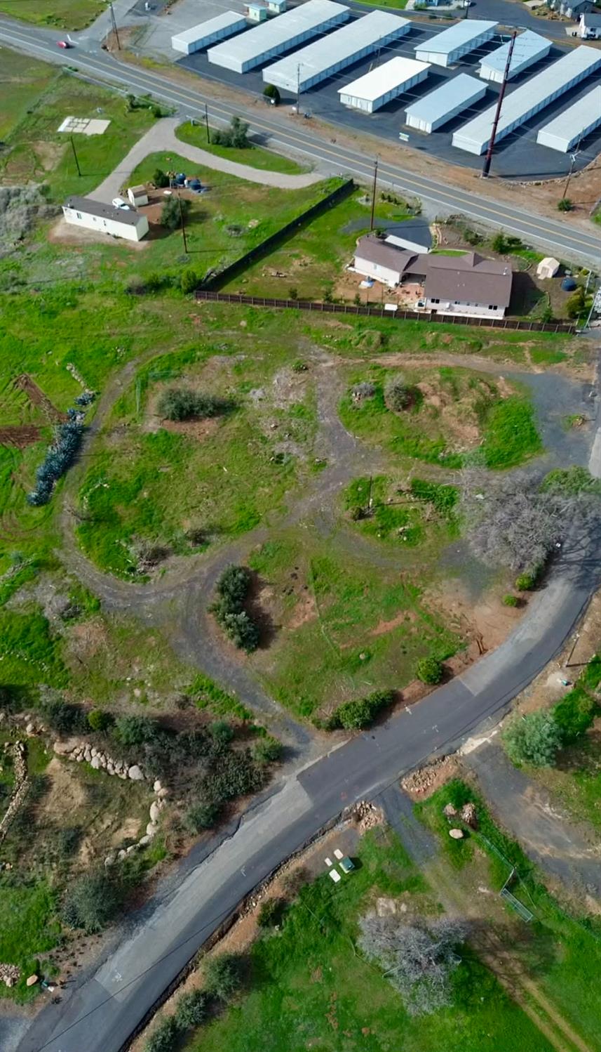 34 Wayland Road Paradise, CA 95969 - Photo 5 of 19 a view of a backyard